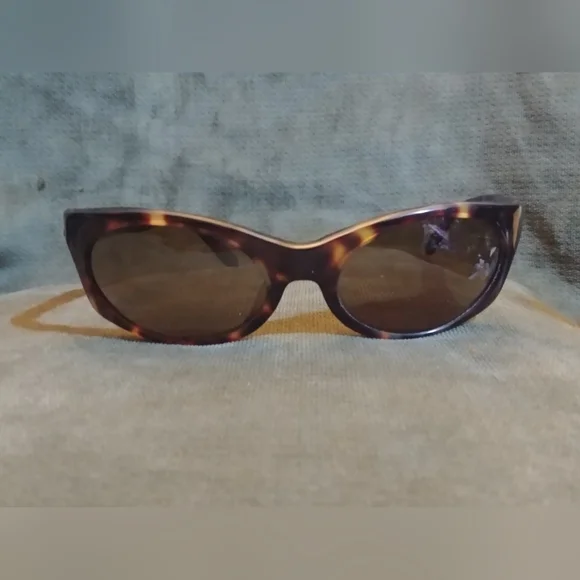 Bucci Tortoise Shell Sunglasses - Picture 6 of 6